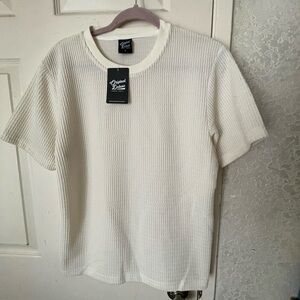 Original Deluxe cream knit short sleeve sweater SZ S NWT! Flaw-one small pull